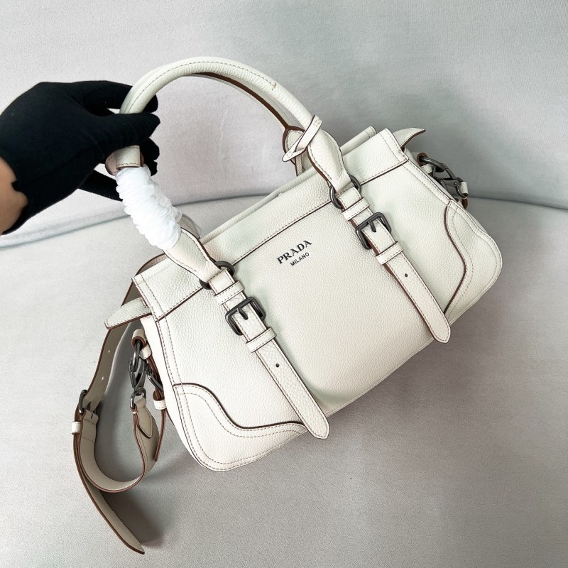 Сумка с ручками из натуральной кожи светлого оттенка, Prada