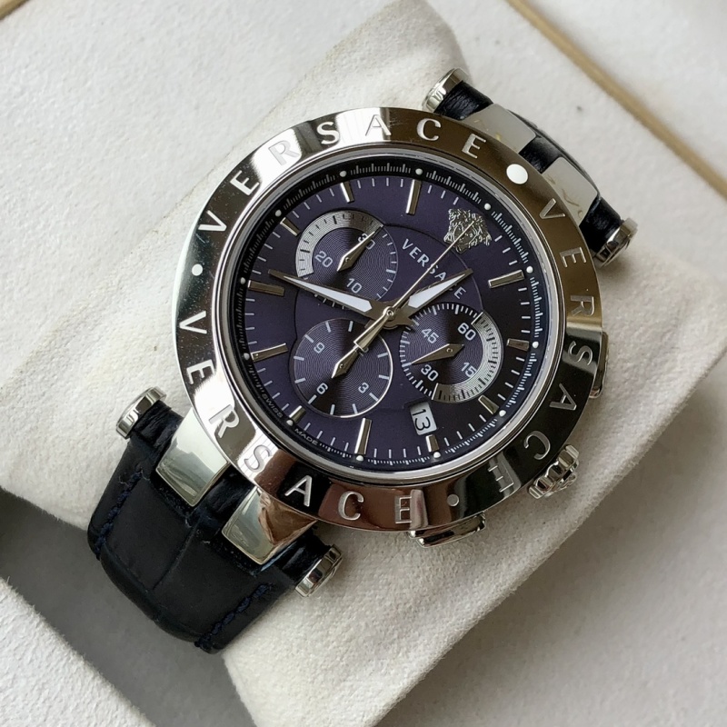 Часы Versace