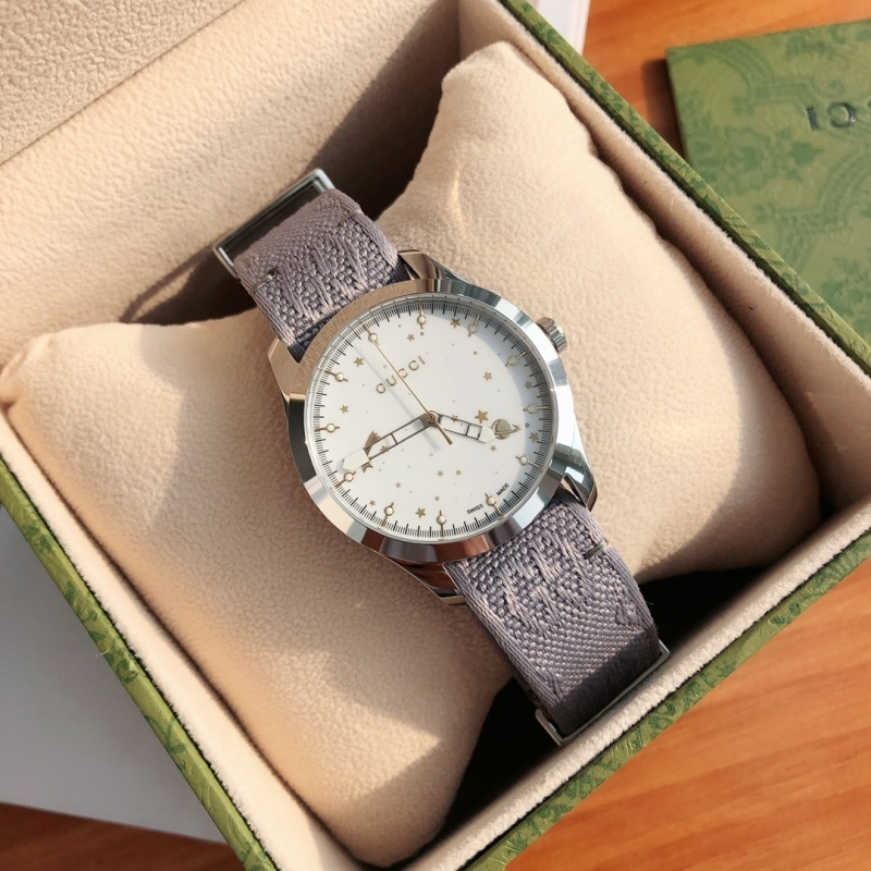 Часы Gucci