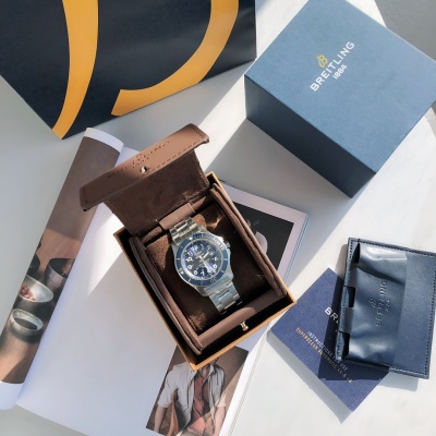 Часы Breitling