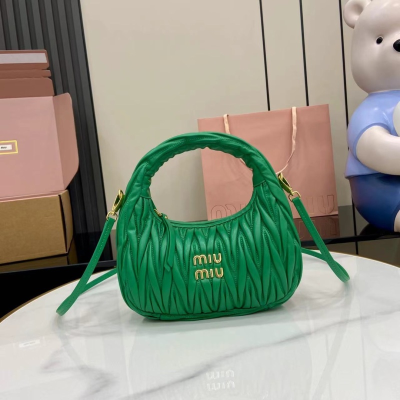 Сумка Miu Miu зеленая с ручкой