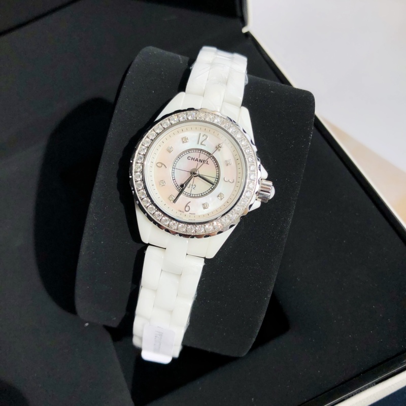 Часы Chanel