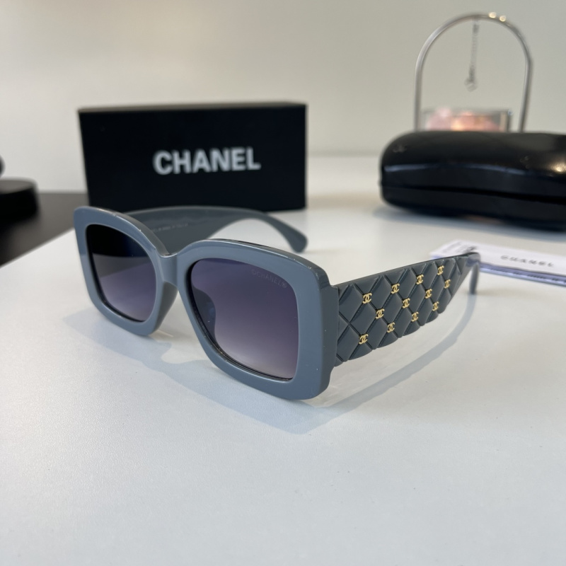 Солнцезащитные очки женские серые Chanel