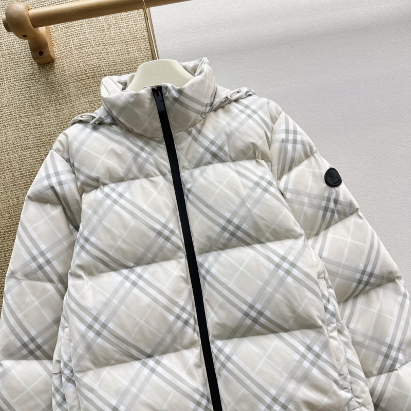 Пуховик Burberry