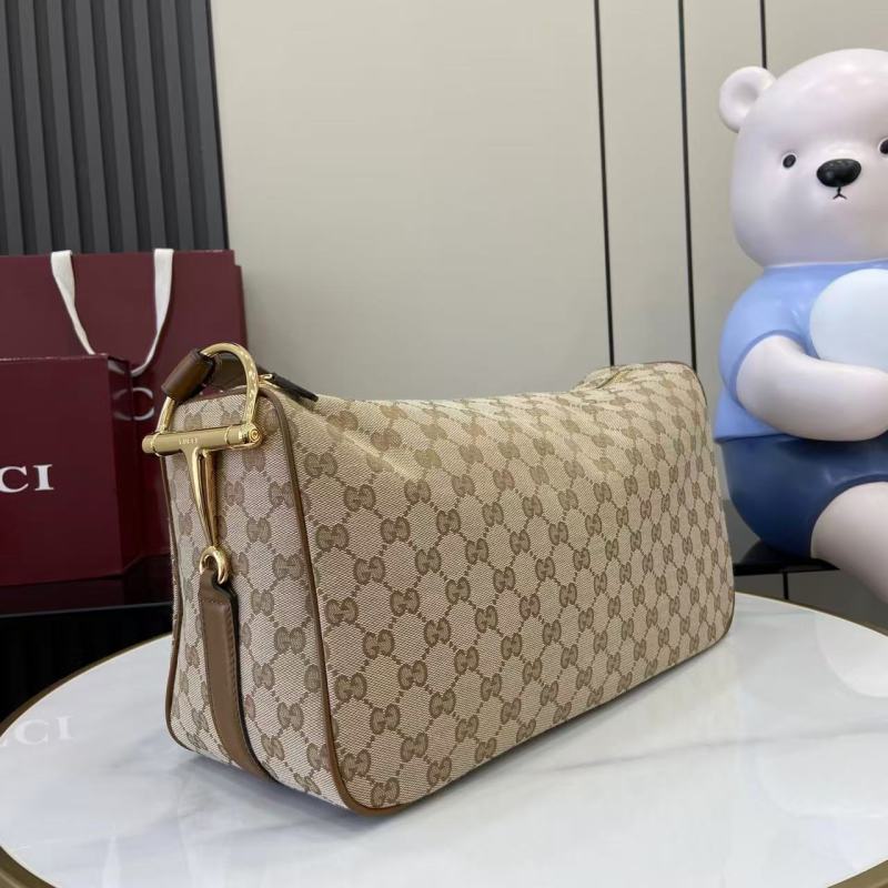 Сумка Gucci с монограммой