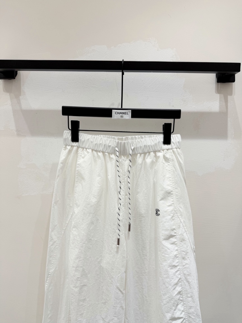Белые брюки-шаровары, бренд Chanel