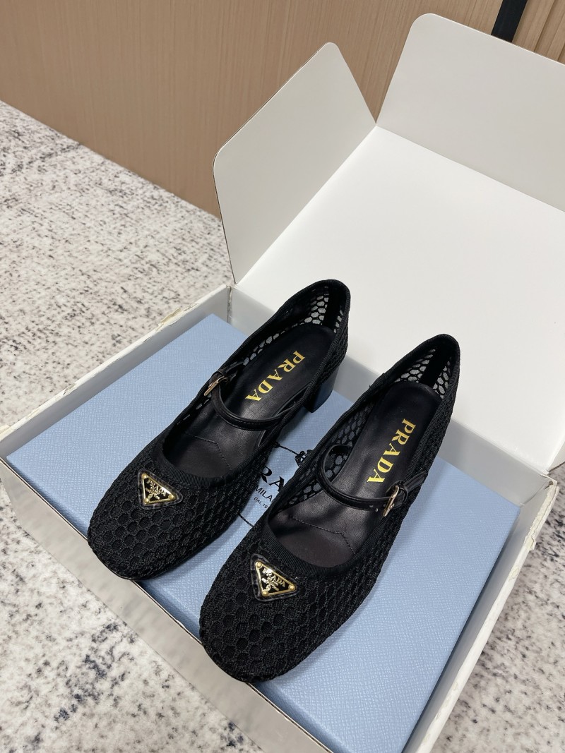 Женские туфли-мари-джан на каблуке из сетки черные Prada