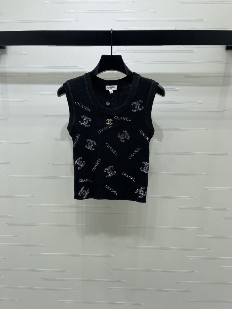 Вязаная жилетка черная со стразами Chanel