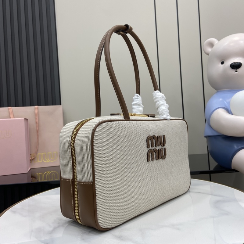 Сумка Miu Miu из канвы с ручкой бежевая
