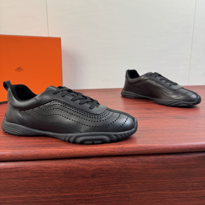 Мужские кроссовки Hermes