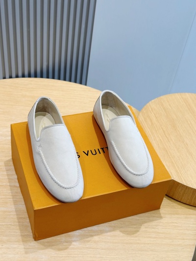 Мужские шлёпанцы Louis Vuitton
