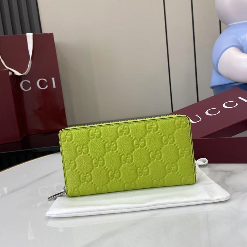 Портмоне Gucci с монограммой лимонный цвет