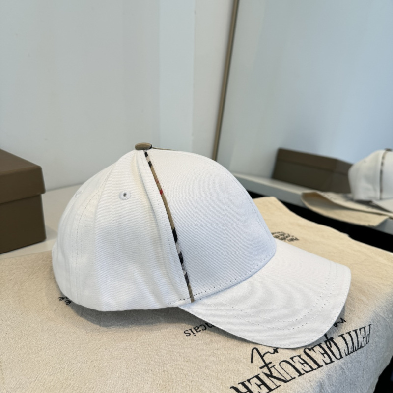 Белая бейсболка с логотипом Burberry