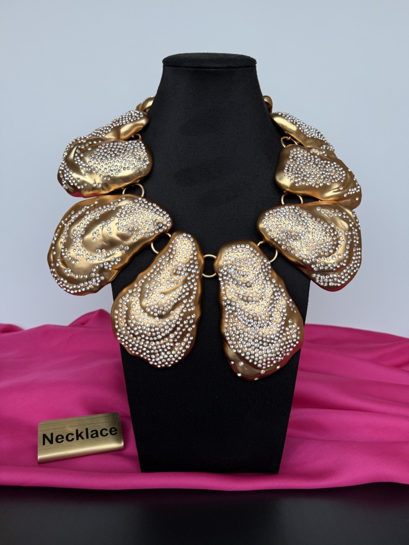 Набор из ожерелья с декоративными элементами Schiaparelli
