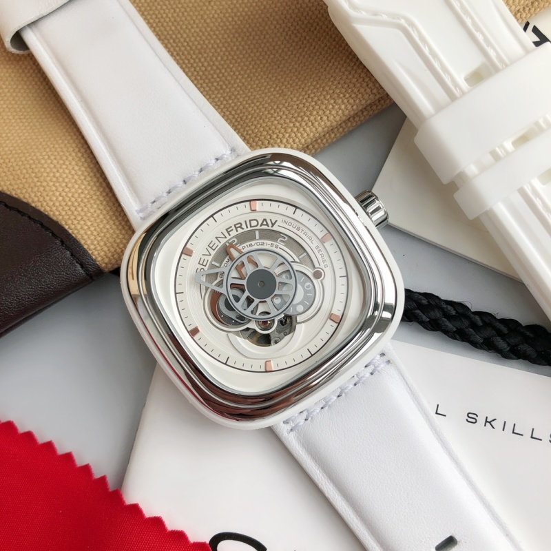 Часы SevenFriday