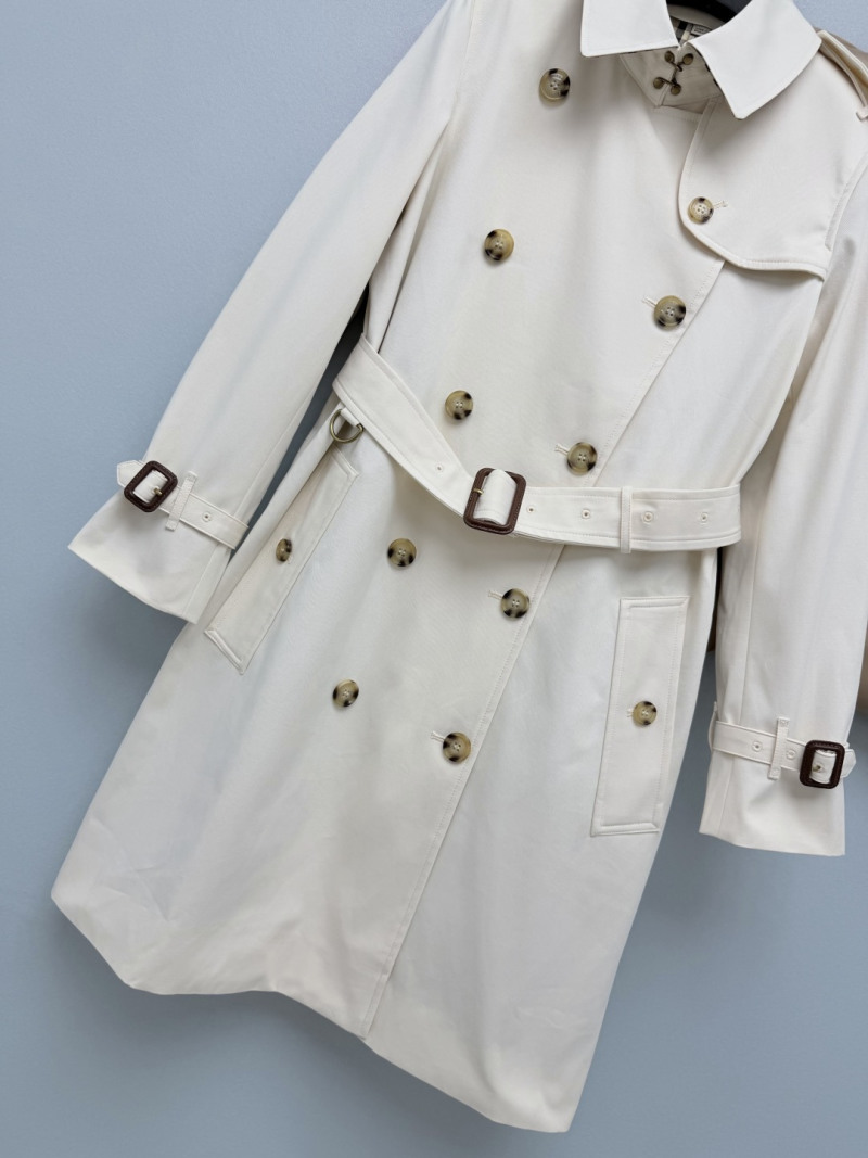 Белый тренч Burberry с поясом
