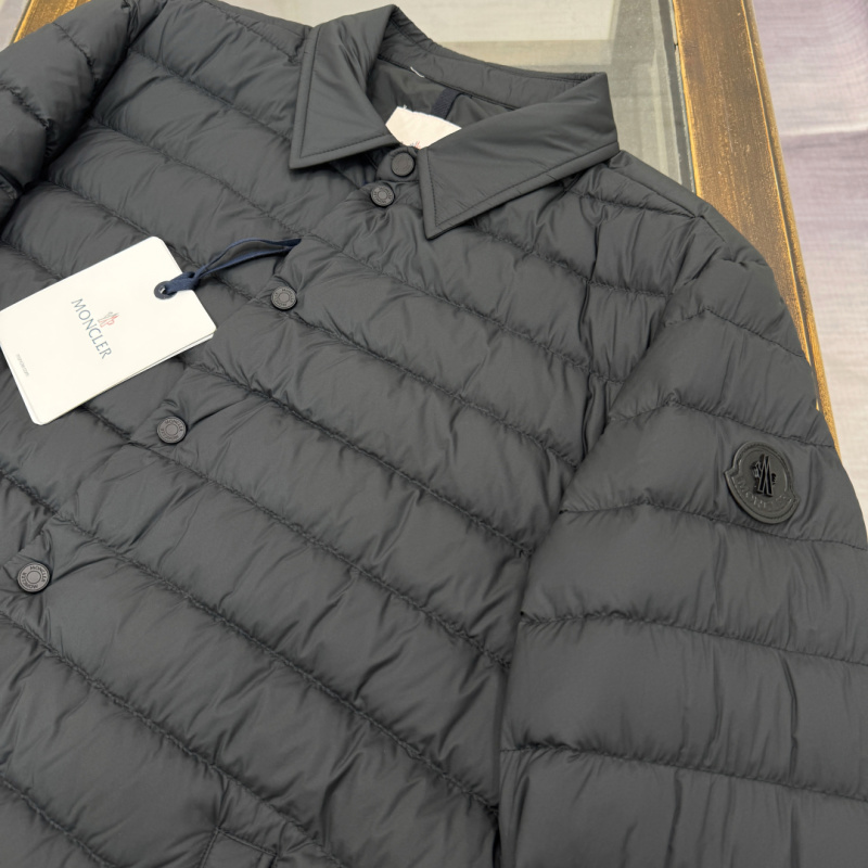 Пуховик Moncler