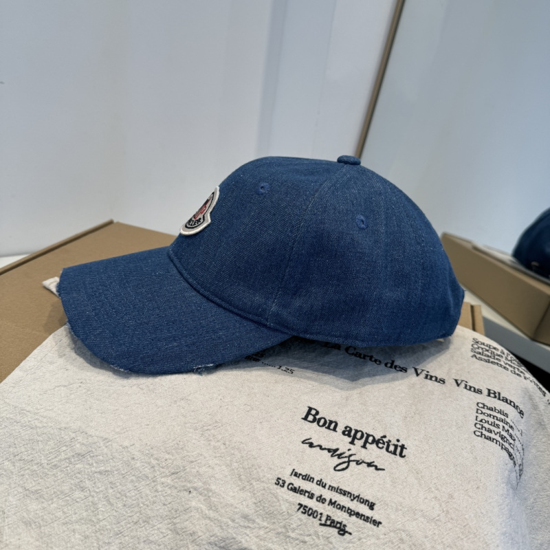 Кепка Moncler синяя