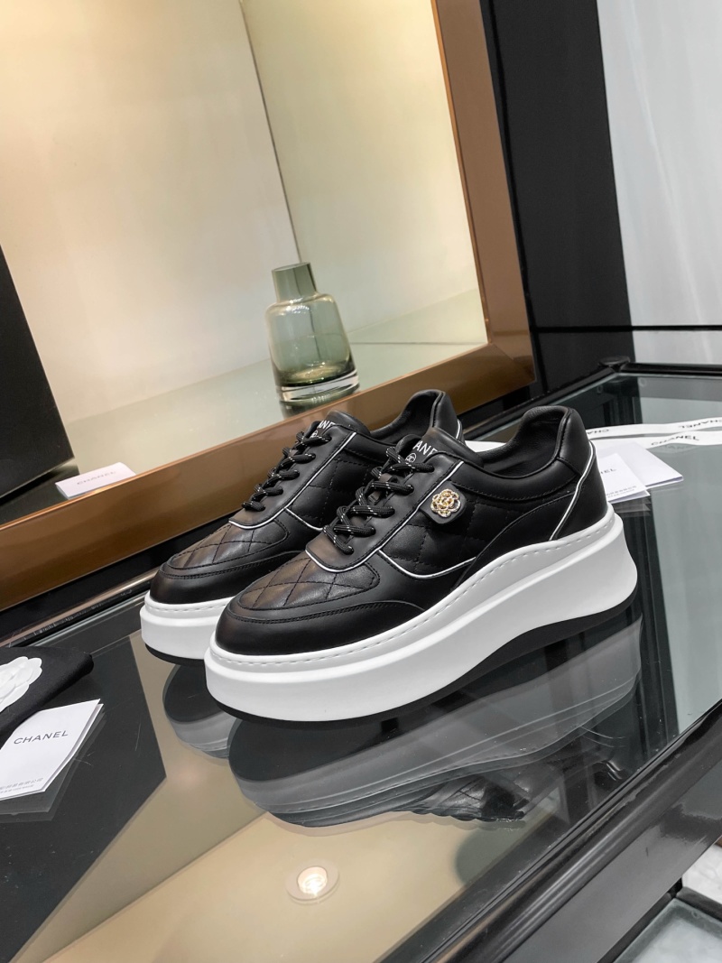 Черные кроссовки Chanel на платформе