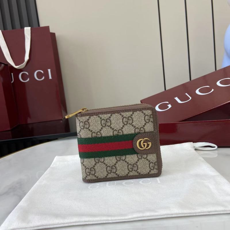 Кошелёк Gucci с монограммой и молнией