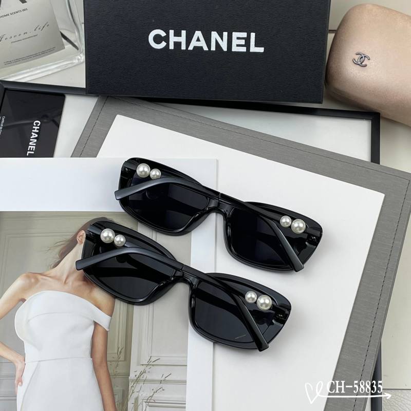 Солнцезащитные очки Chanel модель 58835 с жемчужным декором