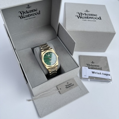 Часы Vivienne Westwood