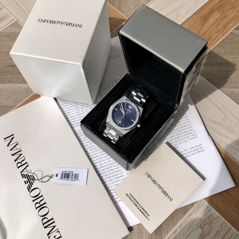 Часы Armani