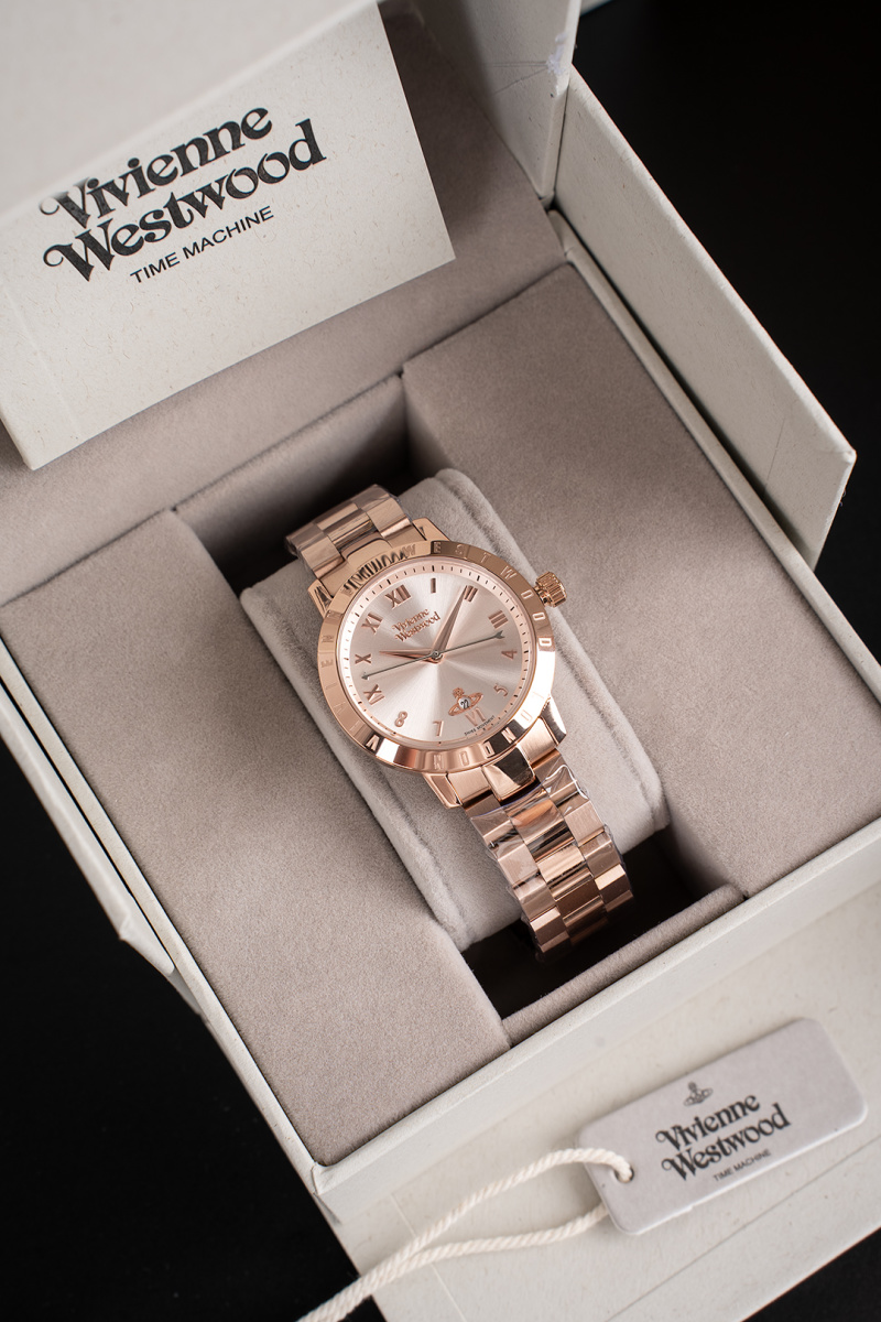 Часы Vivienne Westwood
