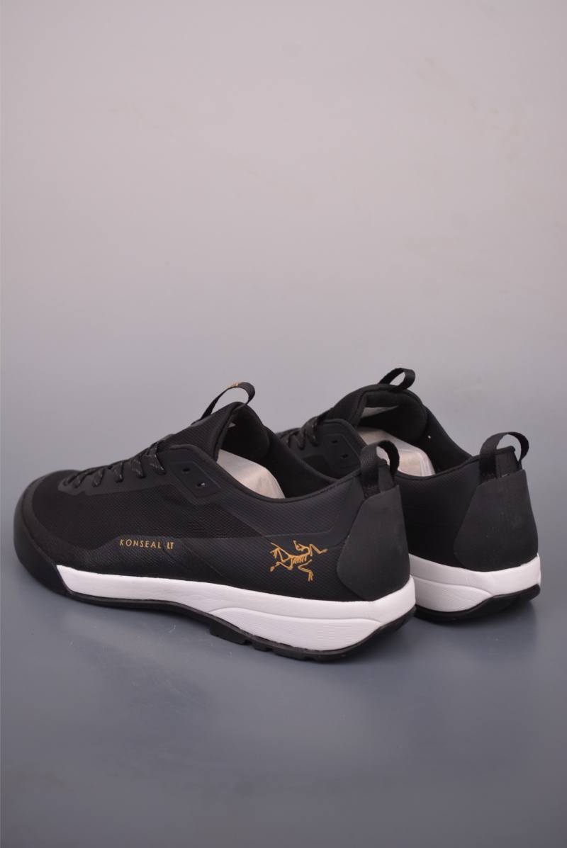 Кроссовки Arc'teryx