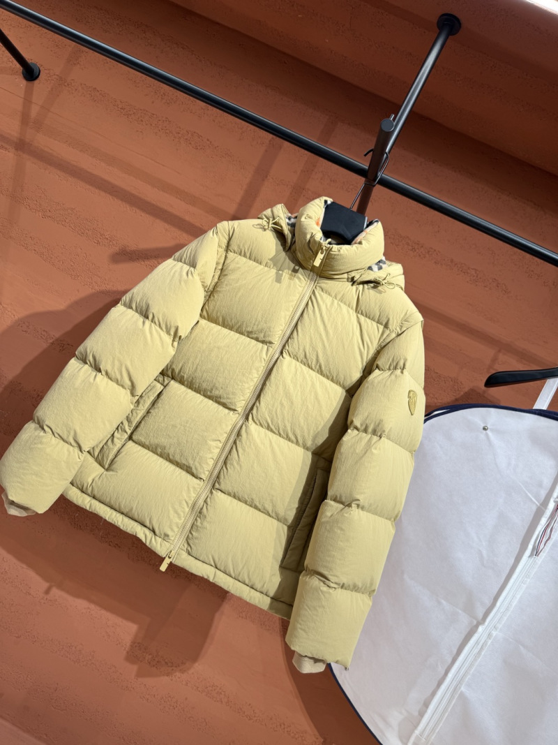 Пуховик Burberry