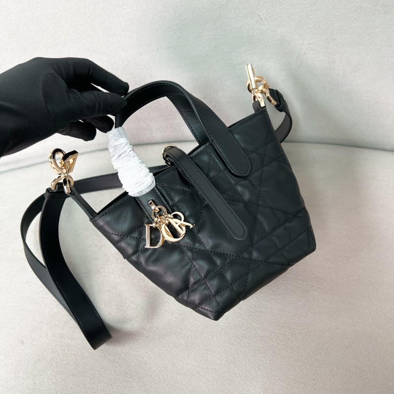 Черная кожаная сумка D.Toujours мини Dior