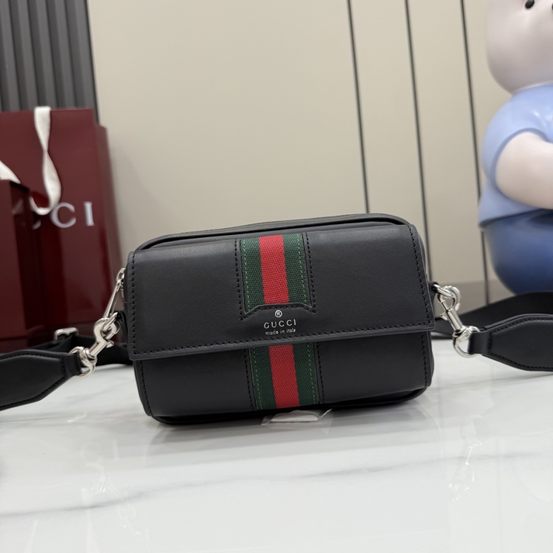 Сумка Gucci с красно-зеленой полосой