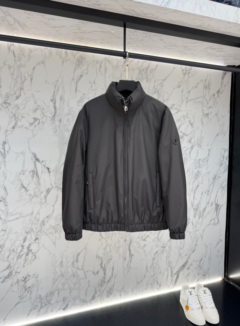 Пуховик Moncler