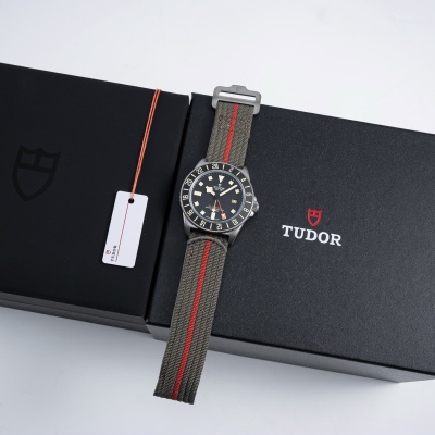 Часы Tudor
