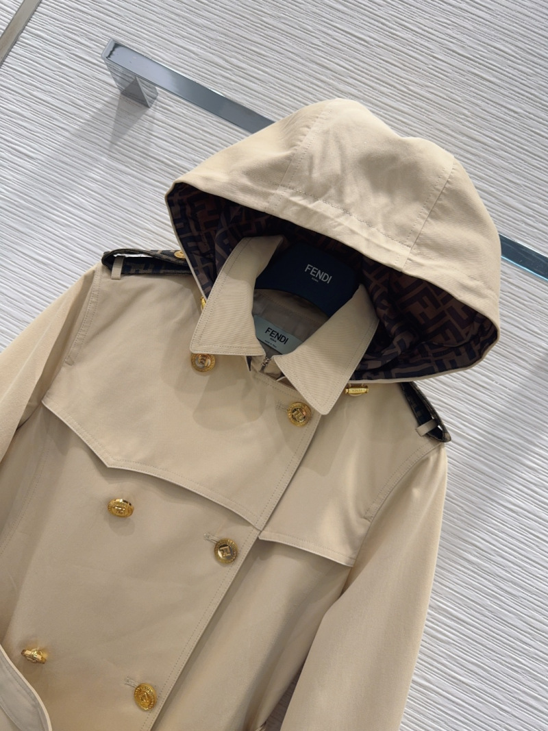 Пальто Fendi