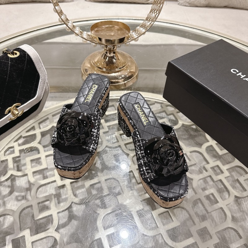 Чёрные сабо с камнем на платформе Chanel
