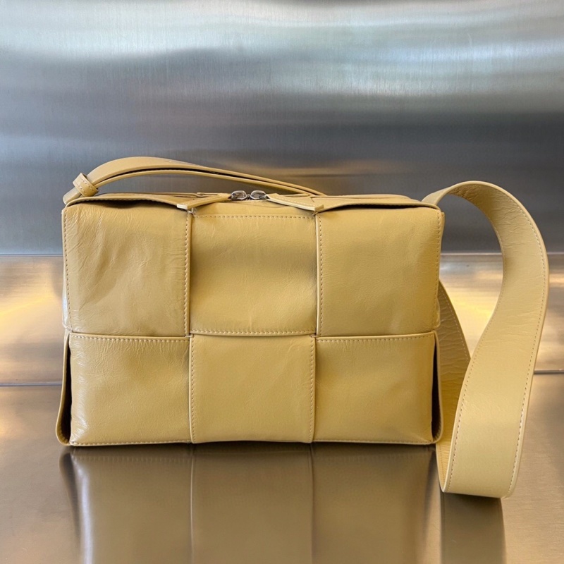 Мужская плетеная сумка Bottega Veneta