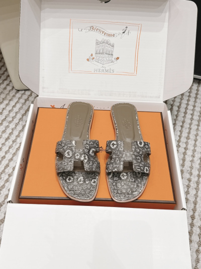 Шлёпанцы Hermès