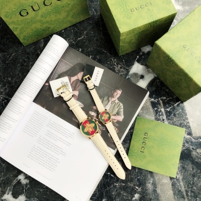 Часы Gucci