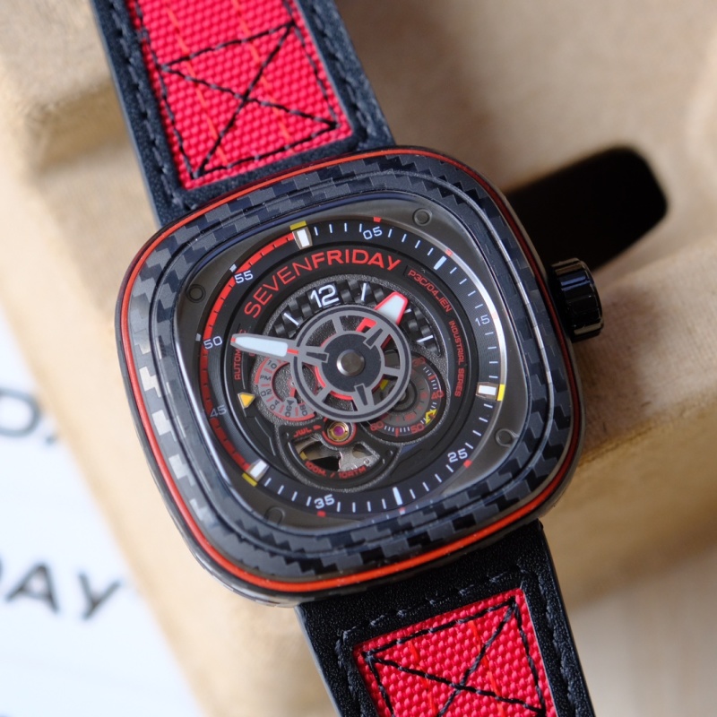 Часы SevenFriday