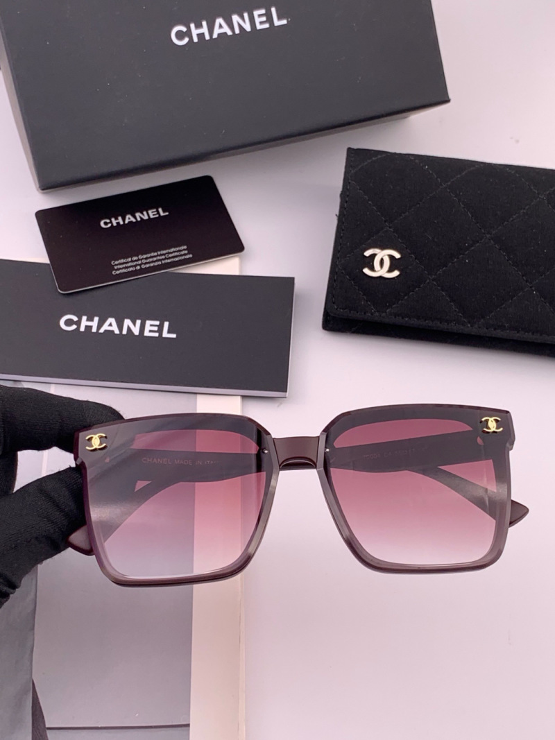 Солнечные очки Chanel, большая квадратная оправа