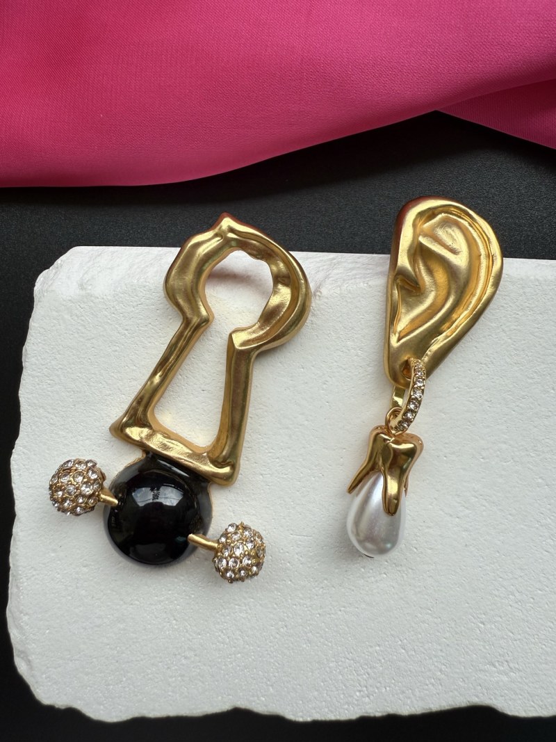 Серьги Schiaparelli