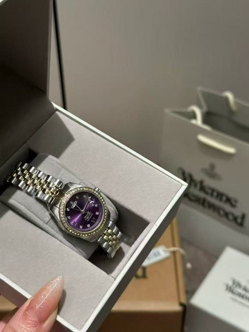 Часы Vivienne Westwood