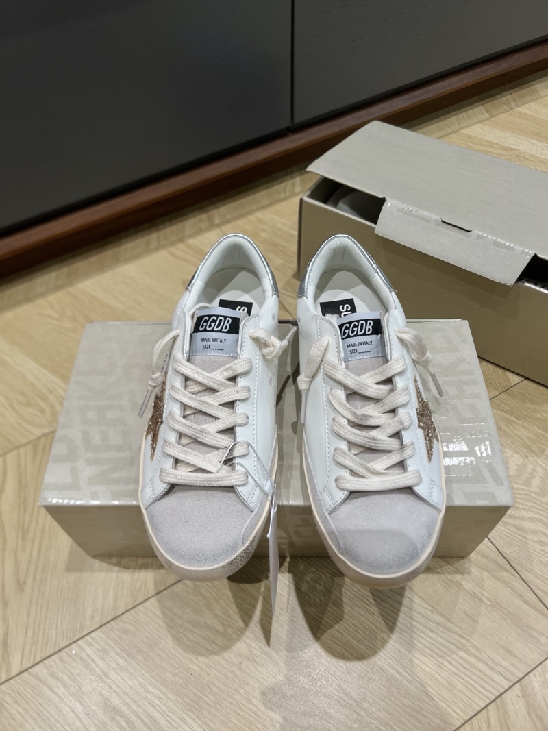 Женские кроссовки GGDB белого цвета со звездами Golden Goose