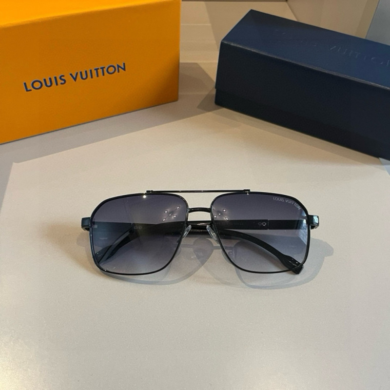 Солнцезащитные очки Louis Vuitton