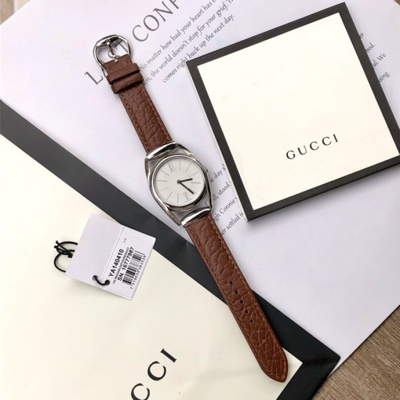 Часы Gucci
