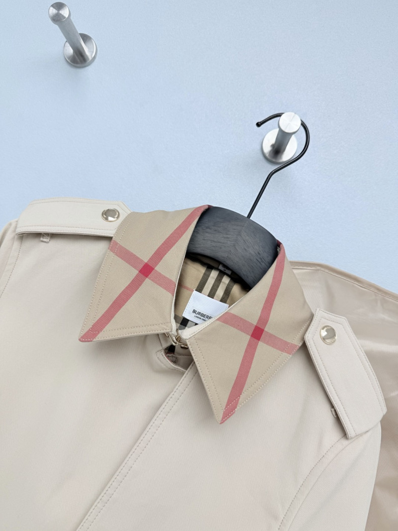Классический тренч Burberry светло-бежевый