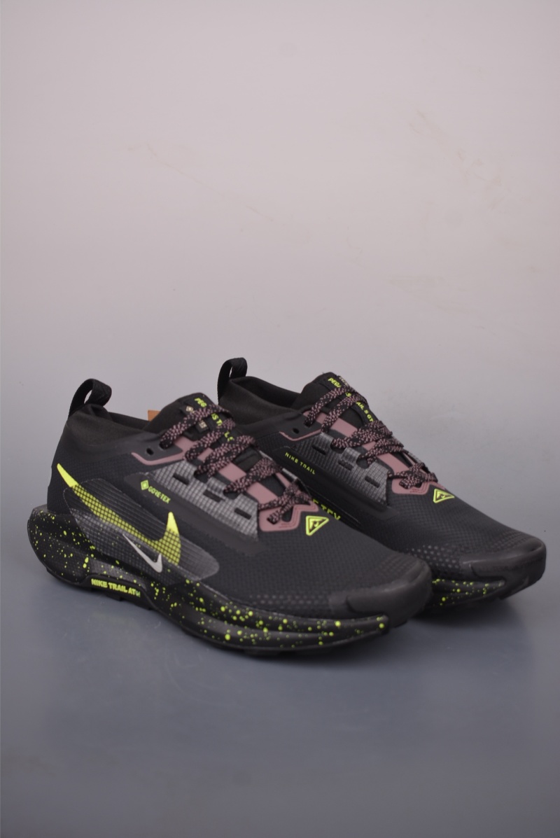 Кроссовки Nike ACG Zegama Trail