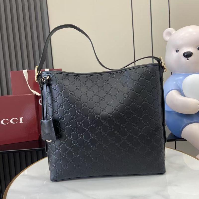 Сумка Gucci с монограммой