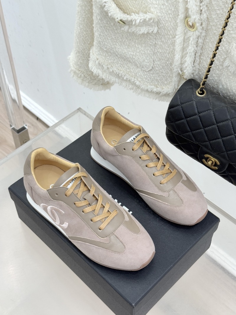 Молодежные кроссовки с логотипом Chanel